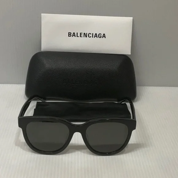 Balenciaga woman sunglasses BB0077SK black frame grey lenses made in Italy Balenciaga Women main image 4
